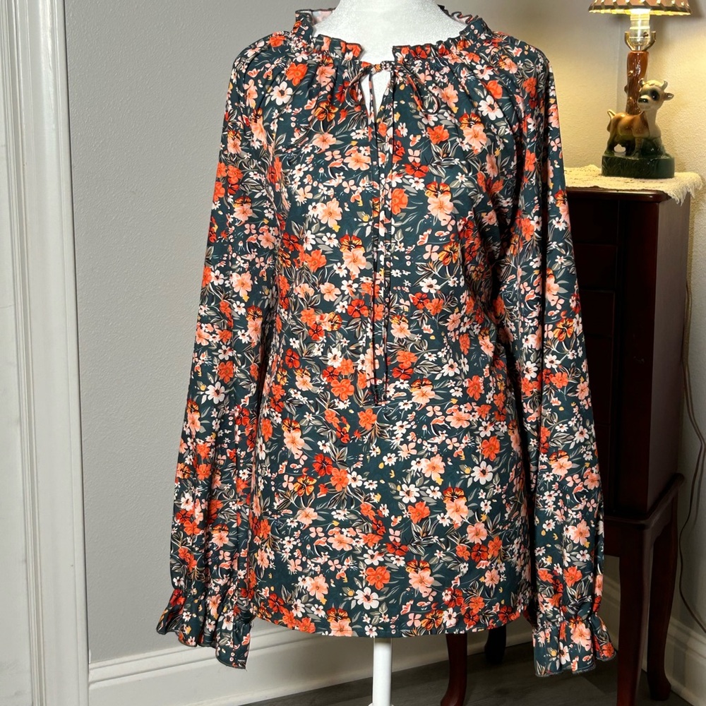 Cute Bloom Chic, floral blouse 2X